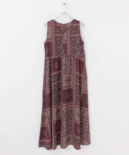 ITEMS URBANRESEARCH(アイテムズ アーバンリサーチ)の「Vネックノースリーブワンピース(ワンピース・レディース・ライトブルー/レッド系その他/アイボリー・FREE)」の10枚目の写真