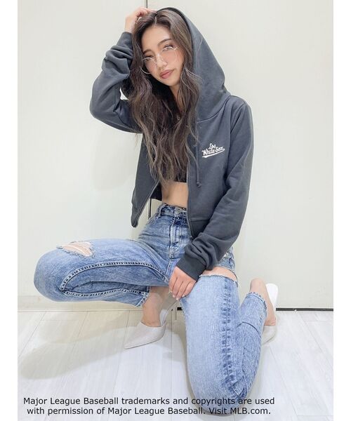 MLB（メジャーリーグベースボール）の「GYDA×MLB BasicショートPK（パーカー・レディース・オフホワイト/グレー/チャコールグレー・FREE）」の12枚目の写真