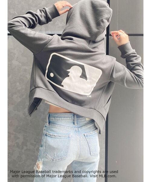 MLB（メジャーリーグベースボール）の「GYDA×MLB BasicショートPK（パーカー・レディース・オフホワイト/グレー/チャコールグレー・FREE）」の15枚目の写真