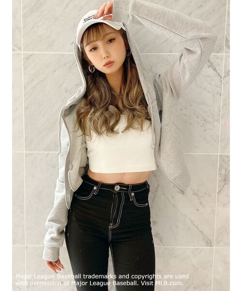 MLB（メジャーリーグベースボール）の「GYDA×MLB BasicショートPK（パーカー・レディース・オフホワイト/グレー/チャコールグレー・FREE）」の20枚目の写真