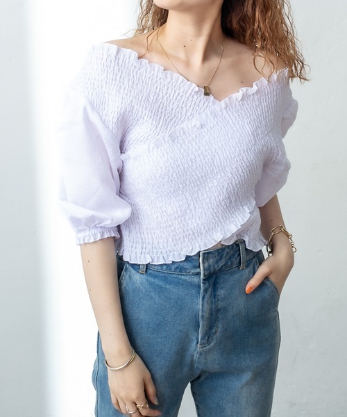 mystic(ミスティック)の「シャーリングクロスブラウス(シャツ/ブラウス・レディース・オフホワイト/イエロー/ピンク/ブラック・FREE)」の5枚目の写真