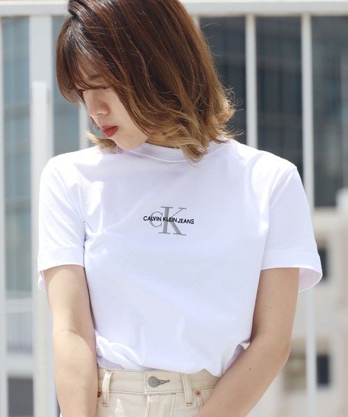 Calvin Klein Jeans（カルヴァンクラインジーンズ）の「Calvin Klein Jeans/カルバンクラインジーンズ ワンポイントロゴTシャツ（Tシャツ/カットソー・メンズ・ホワイト/ブラック・S/M/L）」の10枚目の写真