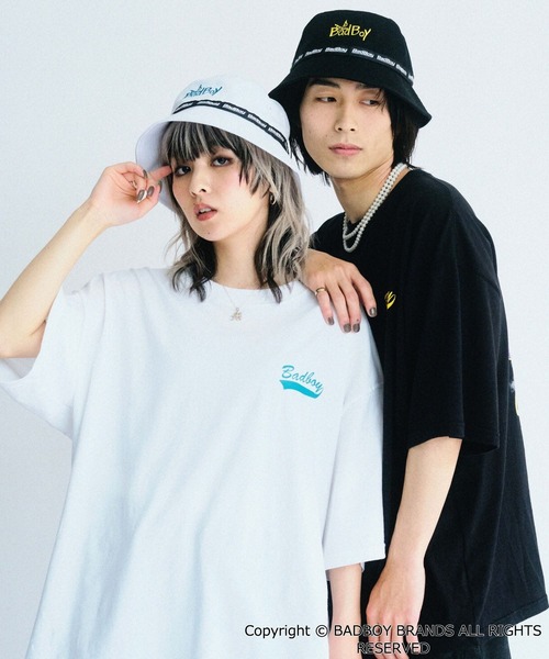 BAD BOY（バッドボーイ）の「∴WEGO/BAD BOYバッグプリント半袖Tシャツ（Tシャツ/カットソー・メンズ・ホワイト/ブラック・MEDIUM/LARGE）」の4枚目の写真