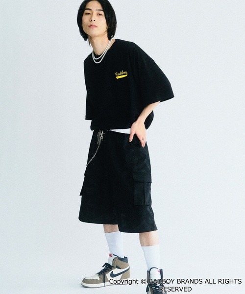 BAD BOY（バッドボーイ）の「∴WEGO/BAD BOYバッグプリント半袖Tシャツ（Tシャツ/カットソー・メンズ・ホワイト/ブラック・MEDIUM/LARGE）」の9枚目の写真