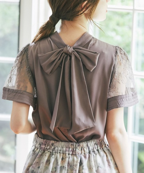 tocco closet（トッコ　クローゼット）の「レーススリーブ切り替えバックリボンブラウス（シャツ/ブラウス・レディース・ラベンダー/ベージュ/モカ・M）」の2枚目の写真