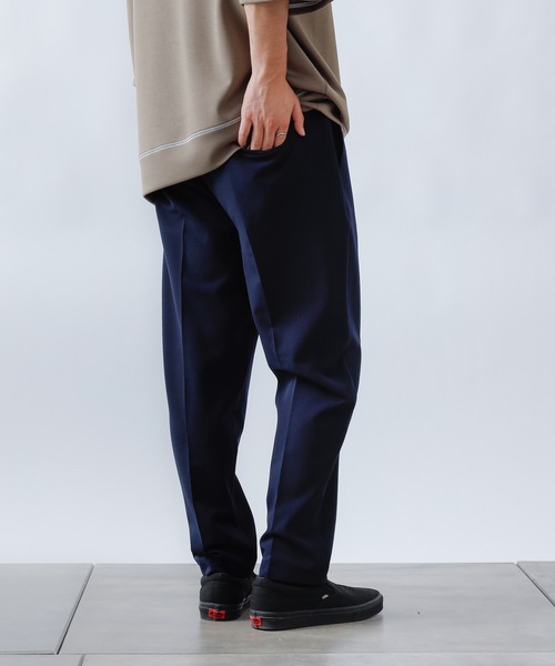 COLONY 2139（コロニートゥーワンスリーナイン）の「ストレッチイージーケアパンツ(テーパード)/スラックス※セットアップ対応（スラックス・メンズ・チャコールグレー/ブラック/ネイビー・MEDIUM/LARGE/X-LARGE）」の17枚目の写真