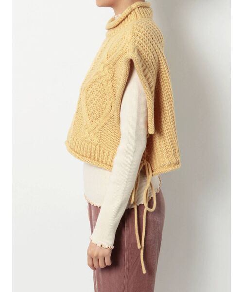merry jenny（メリージェニー）の「ストリングケーブルニットベスト（ニット/セーター・レディース・アイボリー/ブラック/イエロー・FREE）」の10枚目の写真