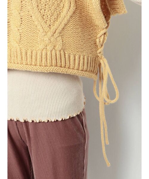 merry jenny（メリージェニー）の「ストリングケーブルニットベスト（ニット/セーター・レディース・アイボリー/ブラック/イエロー・FREE）」の9枚目の写真