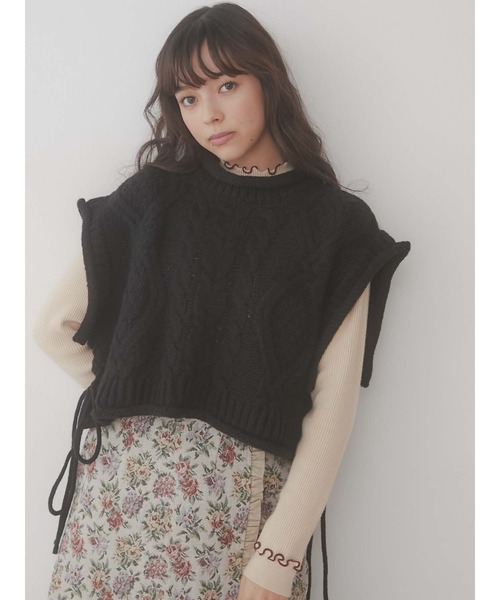 merry jenny（メリージェニー）の「ストリングケーブルニットベスト（ニット/セーター・レディース・アイボリー/ブラック/イエロー・FREE）」の3枚目の写真