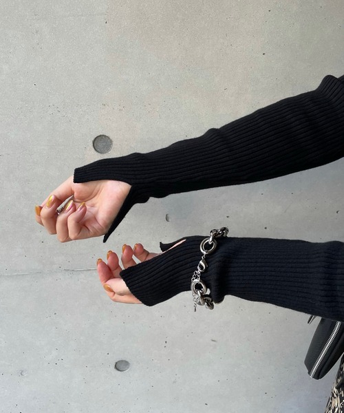 DouDou（ドゥドゥ）の「袖スリット2WAYリブプルオーバー（ニット/セーター・レディース・ブラック/グリーン/グレイッシュベージュ・FREE）」の15枚目の写真