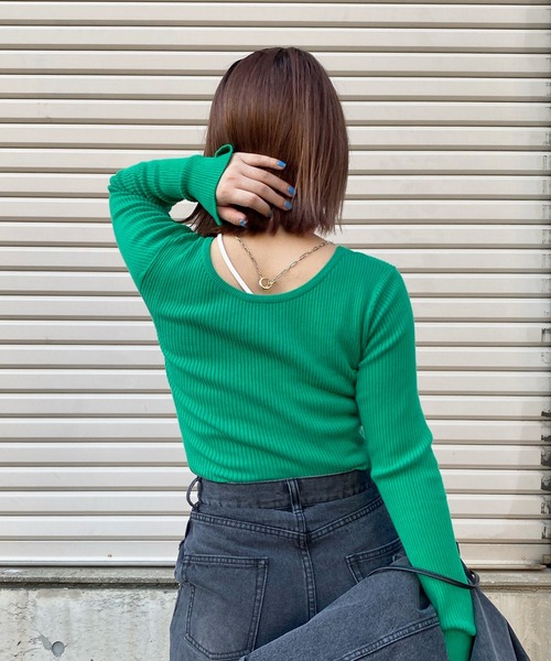 DouDou（ドゥドゥ）の「袖スリット2WAYリブプルオーバー（ニット/セーター・レディース・ブラック/グリーン/グレイッシュベージュ・FREE）」の13枚目の写真