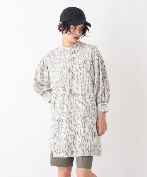 AG by aquagirl(エージーバイアクアガール)の「◆ランダムドットシアーチェックミニドレス【WEB限定サイズ】(ワンピース・レディース・ブラック系/ダークグリーン系/ホワイト系その他・40/36/38)」の2枚目の写真