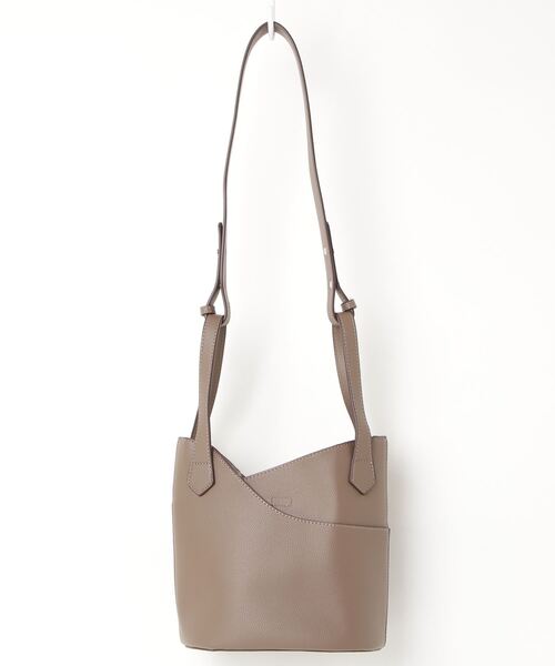 MAISON BREEZE(メゾンブリーズ)の「シーンやコーデによって変形可能な万能バッグ♪【MAISON BREEZE】ハイクオリティ2WAYバケツショルダーバッグ KNF【自立型】(ショルダーバッグ・レディース・ホワイト/ブラック/ブラウン/グレー・FREE)」の11枚目の写真