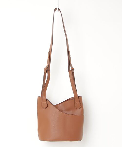 MAISON BREEZE(メゾンブリーズ)の「シーンやコーデによって変形可能な万能バッグ♪【MAISON BREEZE】ハイクオリティ2WAYバケツショルダーバッグ KNF【自立型】(ショルダーバッグ・レディース・ホワイト/ブラック/ブラウン/グレー・FREE)」の13枚目の写真