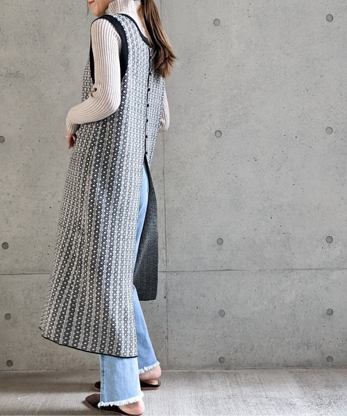 Per sist ence（パーシエンス）の「Per sist ence/パーシエンス　ダブルジャカード ロングニットベスト（ベスト・レディース・ブラック/ベージュ・FREE）」の13枚目の写真