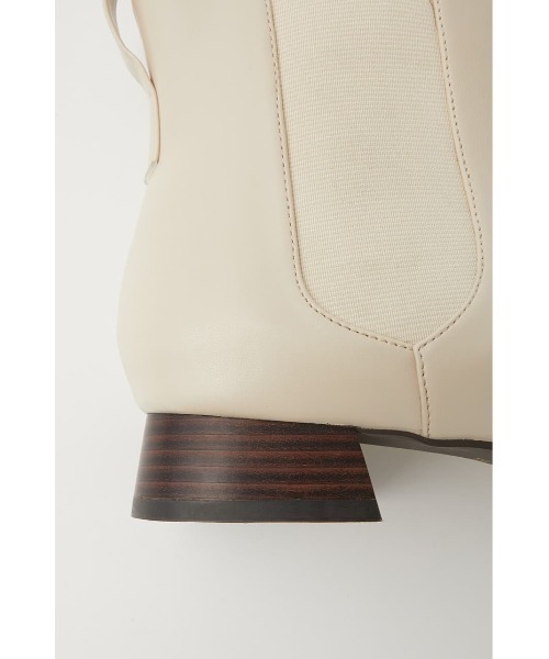 MOUSSY(マウジー)の「CFT CHELSEA ブーツ(ブーツ・レディース・ブラック/レッド/アイボリー・23.0cm/24.0cm/22.5cm/23.5cm/25.0cm/24.5cm)」の12枚目の写真