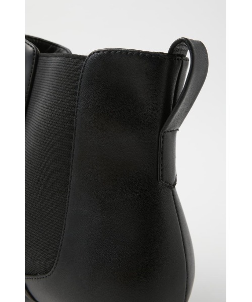 MOUSSY(マウジー)の「CFT CHELSEA ブーツ(ブーツ・レディース・ブラック/レッド/アイボリー・23.0cm/24.0cm/22.5cm/23.5cm/25.0cm/24.5cm)」の13枚目の写真