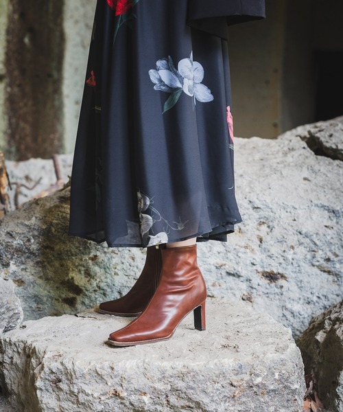 EVOL(イーボル)の「EVOL×Yukko コラボショートブーツAR30456(ブーツ・レディース・ブラック/ブラウン/アイボリー・S/M/L/LL/XS)」の7枚目の写真