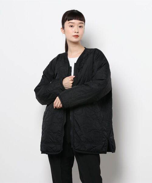 H.A.K（ハク）の「H.A.K×ROYAL NAVY ボア＆ナイロンスターキルティング 