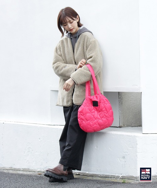 H.A.K（ハク）の「H.A.K×ROYAL NAVY ボア＆ナイロンスターキルティング 