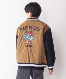 【VISION STREET WEAR/ビジョンストリートウェア】カレッジ風ナイロンワッペン バック刺繍 スタジャン 中綿仕様
