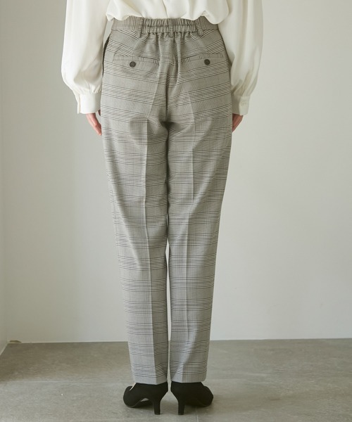 VIS（ビス）の「【HOT BEAUTY STRETCH】あたたか極伸びスティックパンツ【洗濯機可】（スラックス・レディース・ライトグレー/ブラック/ピンク/オフホワイト・M/SS/S）」の5枚目の写真