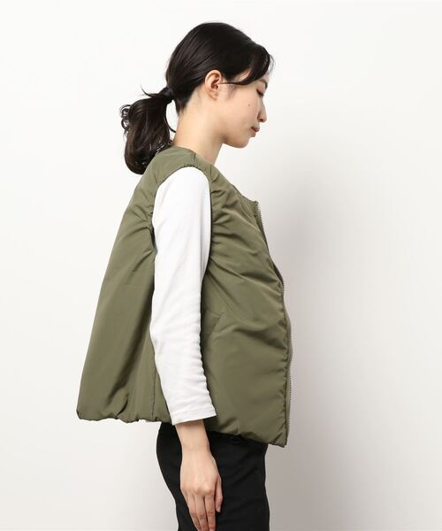 Grand PARK（グランドパーク）の「ウォッシャブル軽量中綿ベスト（Tシャツ/カットソー・レディース・ベージュ/ブラック/キャメル/カーキ・FREE）」の6枚目の写真