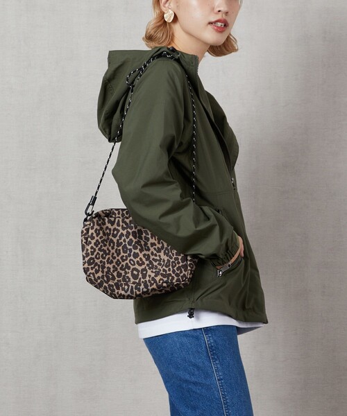 FREAK'S STORE(フリークスストア)の「【WEB限定】THE NORTH FACE/ザ・ノースフェイス Compact Nomad Jacket/コンパクトノマドジャケット(マウンテンパーカー・レディース・ブラック/オリーブ・MEDIUM/LARGE)」の11枚目の写真