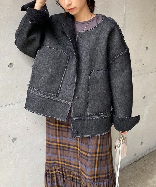 CAPRICIEUX LE'MAGE(カプリシューレマージュ)の「デニムボアジャケット(デニムジャケット・レディース・ブラック・FREE)」の15枚目の写真