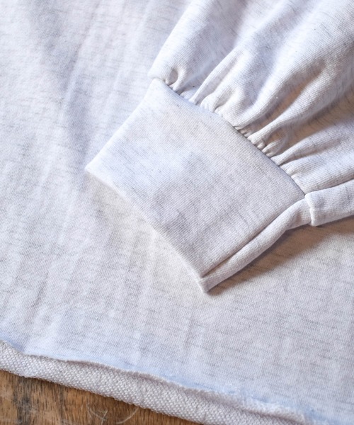 HWG_5（エイチダブルゴー）の「袖ボリュームスウェット（スウェット・レディース・サックスブルー/グリーン/ブラック/ホワイト・FREE）」の9枚目の写真