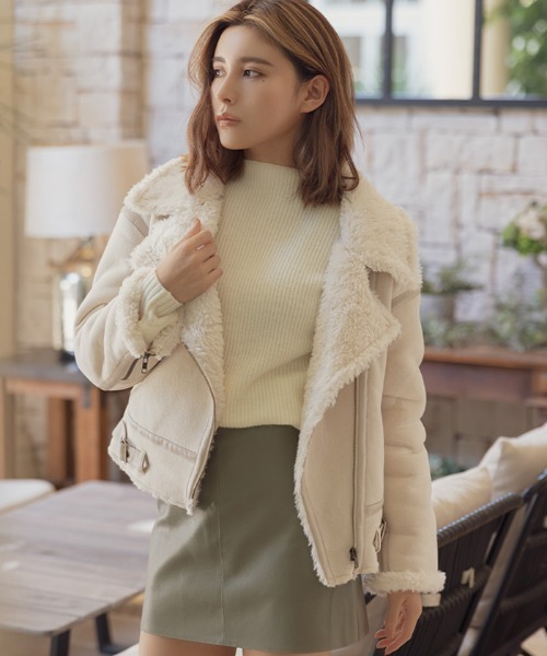 AMBIENT(アンビエント)の「エコムートンライダースジャケット(ライダースジャケット・レディース・ベージュ/アイボリー/ブラック・FREE)」の2枚目の写真