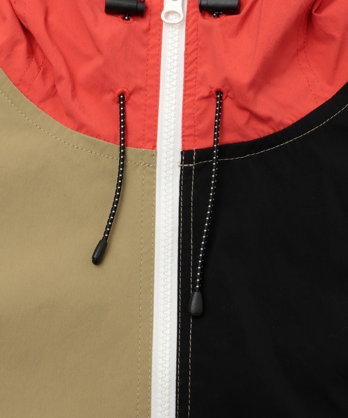 チチカカ(チチカカ)の「【ユニセックス】ムービングマウンテンパーカー(マウンテンパーカー・メンズ・ネイビー/オレンジ・MEDIUM/LARGE)」の16枚目の写真