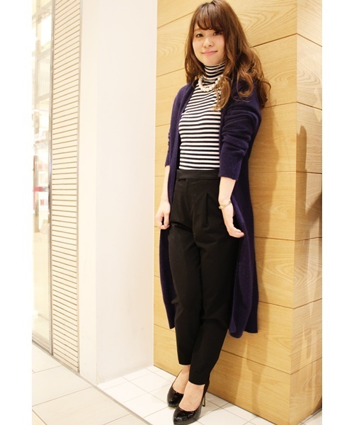 LIMITLESS LUXURY（リミットレスラグジュアリー）の「MRタックパンツ。（その他パンツ・レディース・ブラック/ホワイト/キャメル・36/34）」の4枚目の写真