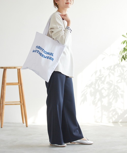 SLOBE IENA（スローブイエナ）の「【TRADITIONAL WEATHERWEAR】SLOB別注 WAVE トートバッグ◆（トートバッグ・レディース・ブルー/キャメル/イエロー・FREE）」の5枚目の写真