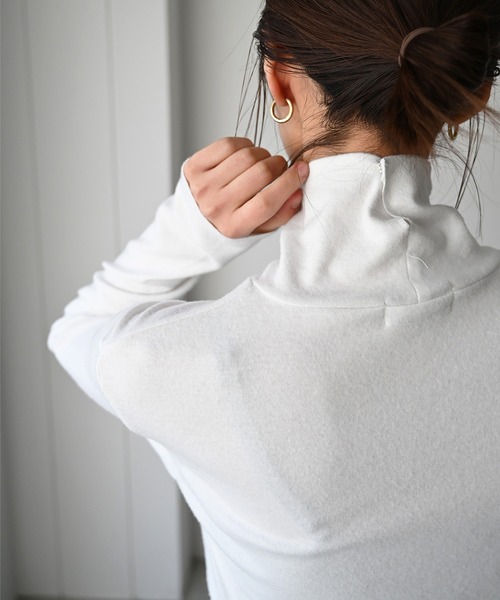 CANAL JEAN（キャナルジーン）の「RED CHOP WORKS(レッドチョップワークス) ウォームインナーハイネックTシャツ（Tシャツ/カットソー・レディース・ホワイト/ブラック/グレー/ピンク/ブルー・38）」の6枚目の写真