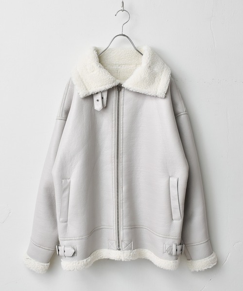 Starting Over（スターティングオーバー）の「PUフェイクレザー ボンディングフェイクムートン B3 ボアブルゾン（ムートンコート・メンズ・ブラック×ホワイト/ブラック×ブラック/グレー×ホワイト・L/M/XL）」の4枚目の写真