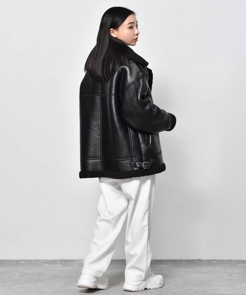 Starting Over（スターティングオーバー）の「PUフェイクレザー ボンディングフェイクムートン B3 ボアブルゾン（ムートンコート・メンズ・ブラック×ホワイト/ブラック×ブラック/グレー×ホワイト・L/M/XL）」の19枚目の写真