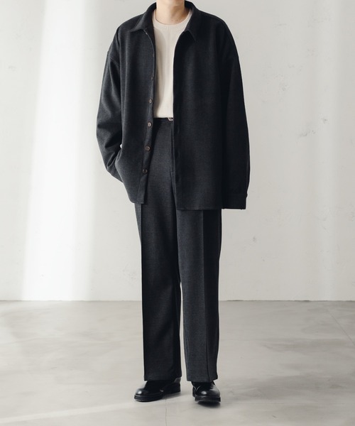 epnok（エプノック）の「ワイドストレートニットソーパンツ（スラックス・メンズ・グレイッシュベージュ/チャコールグレー・SMALL/MEDIUM/LARGE）」の3枚目の写真