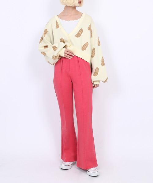 PUNYUS（プニュズ）の「ピグメントスウェットフレアパンツ（スウェットパンツ・レディース・ブラック/レッド/ブラウン/オレンジ/グリーン・1/2/4/3）」の6枚目の写真