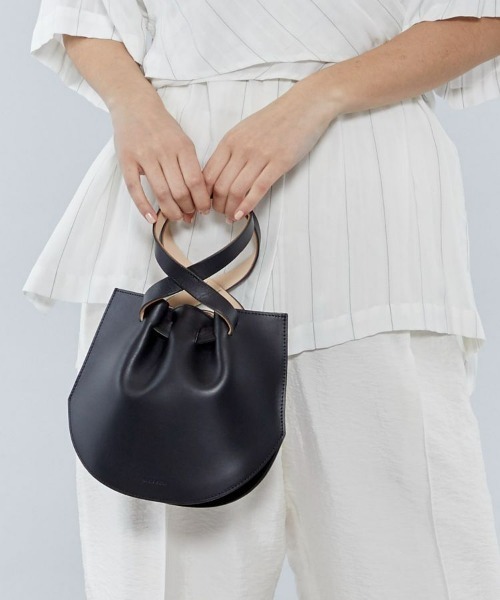 MARROW（マロウ）の「【MARROW(マロー)】MINI CURVE（ハンドバッグ・レディース・ブラック・FREE）」の8枚目の写真