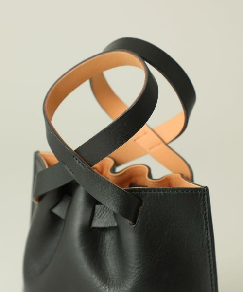 MARROW（マロウ）の「【MARROW(マロー)】MINI CURVE（ハンドバッグ・レディース・ブラック・FREE）」の14枚目の写真