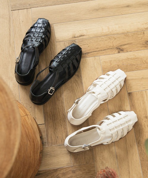 rectangle（レクタングル）の「グルカサンダル（サンダル・レディース・アイボリー/ブラック・MEDIUM/LARGE/SMALL）」の3枚目の写真