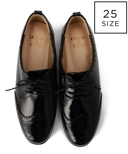 ODETTE E ODILE（オデットエオディール）の「WEB限定/O ﾒﾀﾞﾘｵﾝ SLP10●¶（ドレスシューズ・レディース・ホワイト/ブラック/シルバー・25cm/23cm/23.5cm/22.5cm/24cm/24.5cm/22cm）」の2枚目の写真
