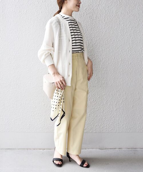 SHIPS(シップス)の「〈手洗い可能〉オックスカーゴパンツ◆(カーゴパンツ・レディース・ベージュ/オリーブ/イエロー・40/38/36)」の17枚目の写真