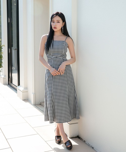 ANDGEEBEE(アンジービー)の「リボンキャミワンピ(ワンピース・レディース・ブラック×ホワイト/ブラック・MEDIUM)」の5枚目の写真