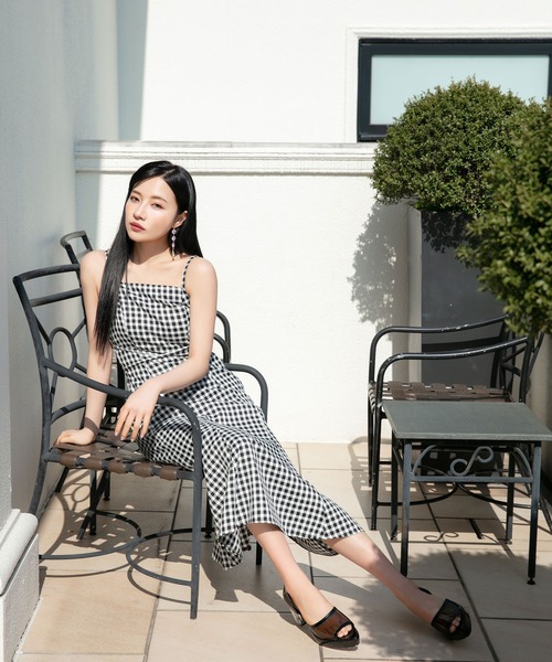 ANDGEEBEE(アンジービー)の「リボンキャミワンピ(ワンピース・レディース・ブラック×ホワイト/ブラック・MEDIUM)」の16枚目の写真