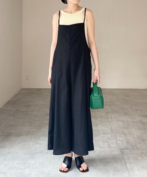 She's Closet(シーズクローゼット)の「リネンコットンバックリボンオールインワンワイドパンツキャミサロペット(サロペット/オーバーオール・レディース・ブラック/カーキ/グレイッシュベージュ・FREE)」の3枚目の写真