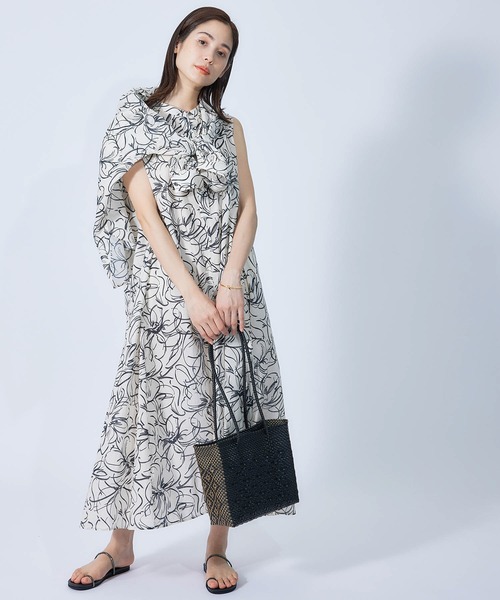 ROPE'(ロペ)の「【DEVEAUX】ペイントフラワーバンドカラーエアリーワンピース(ワンピース・レディース・ホワイト/ブラウン・38/36)」の1枚目の写真