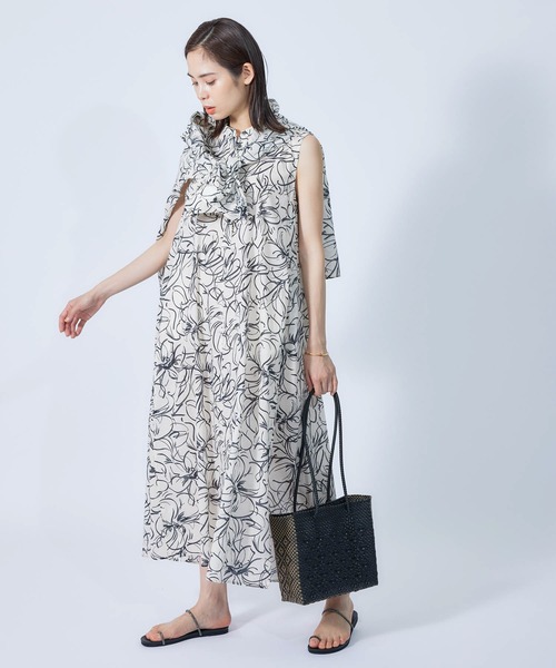 ROPE'(ロペ)の「【DEVEAUX】ペイントフラワーバンドカラーエアリーワンピース(ワンピース・レディース・ホワイト/ブラウン・38/36)」の3枚目の写真