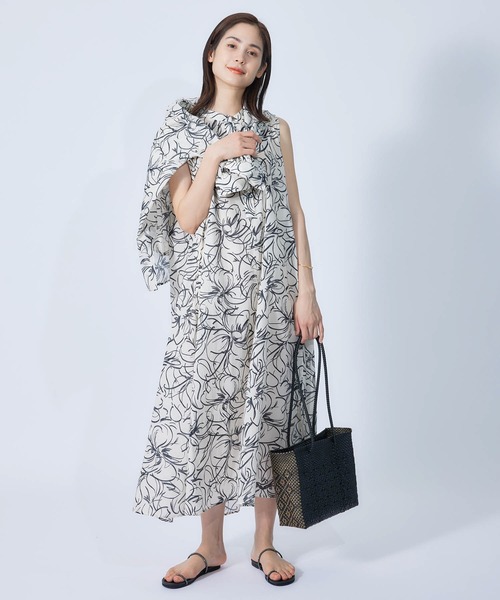 ROPE'(ロペ)の「【DEVEAUX】ペイントフラワーバンドカラーエアリーワンピース(ワンピース・レディース・ホワイト/ブラウン・38/36)」の16枚目の写真